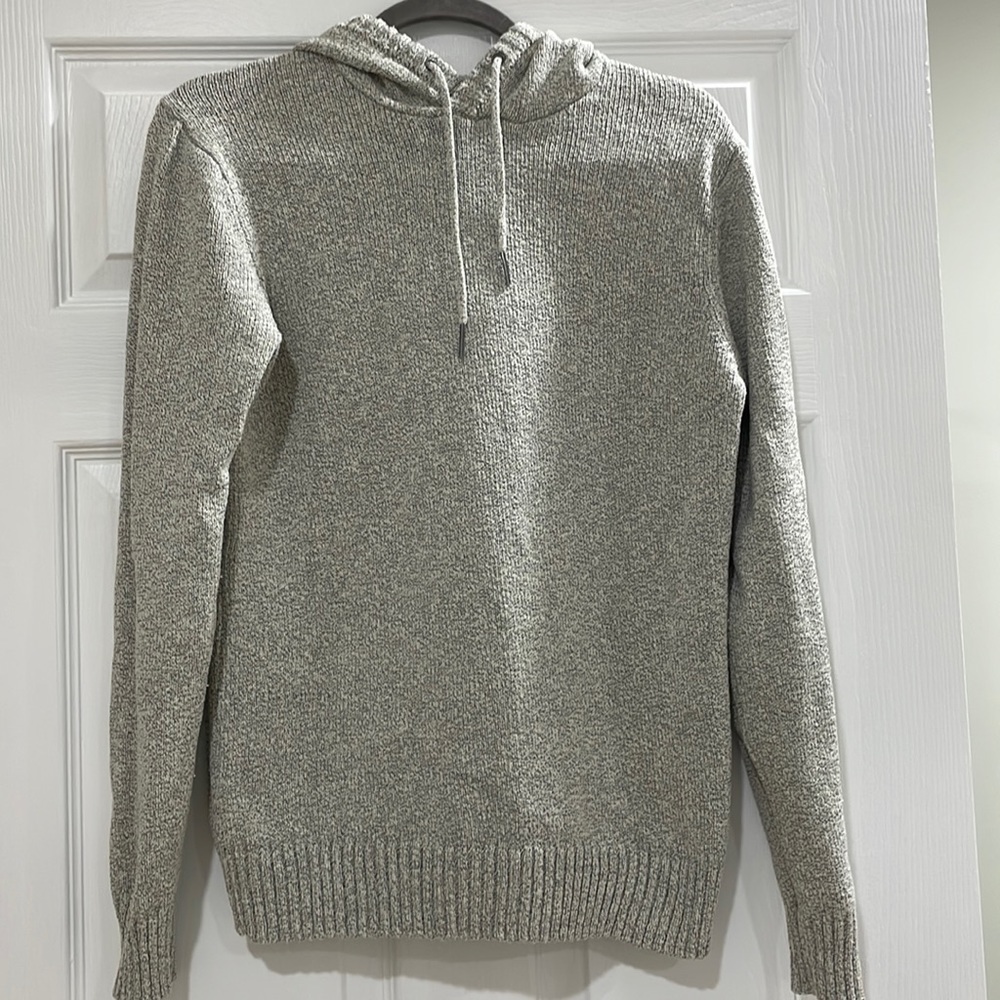 Grey men’s sweater
